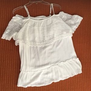 White off the shoulder spring top!